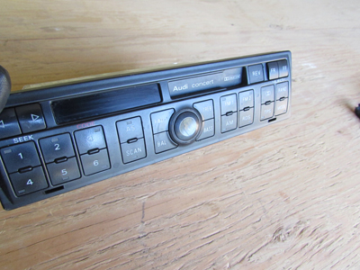 Audi TT Mk1 8N Concert Dash Radio Stereo Tape Deck No Code 8N0035186A2